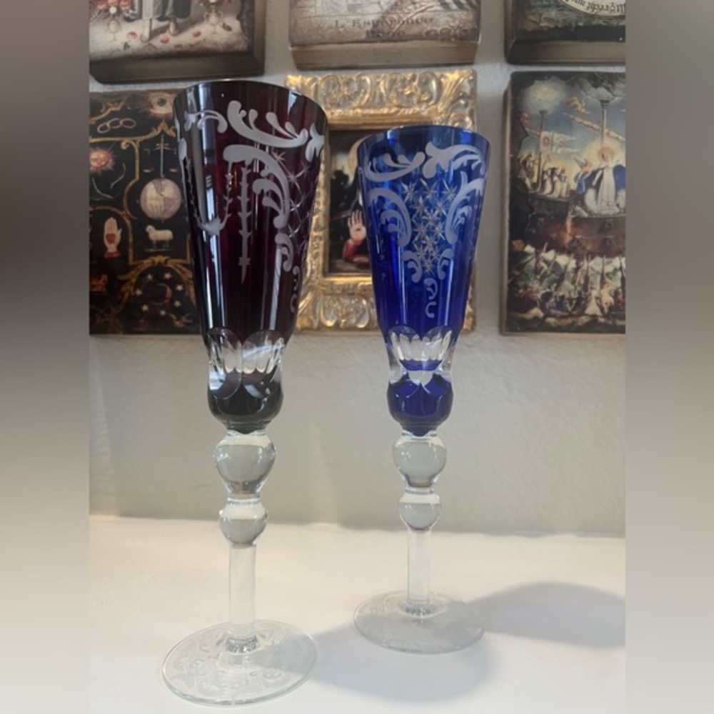 Gibson Glass-Two Vintage Cobalt Blue &‎ Red Etched & Cut Champagne Flutes
